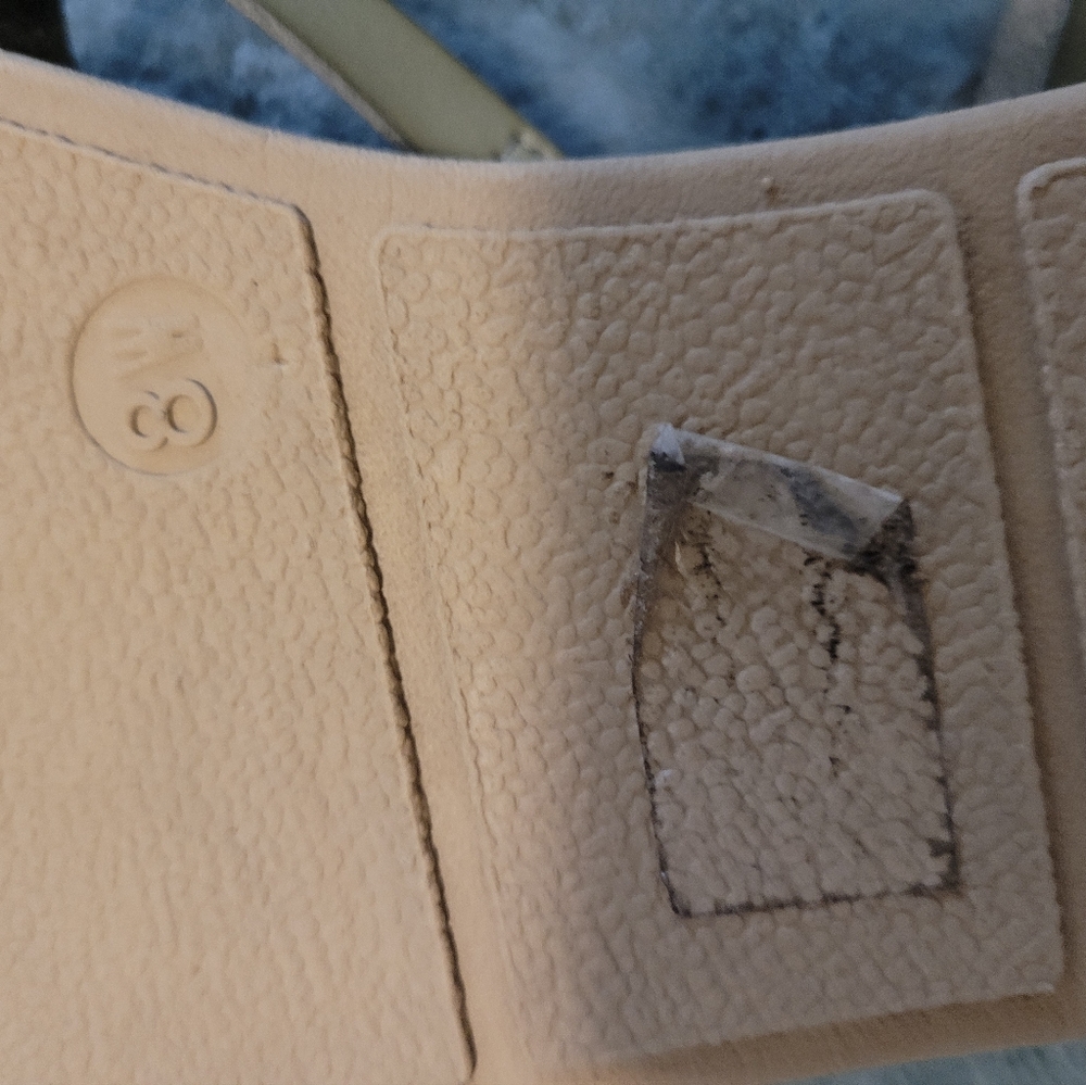Sandals - Picture 4 of 5
